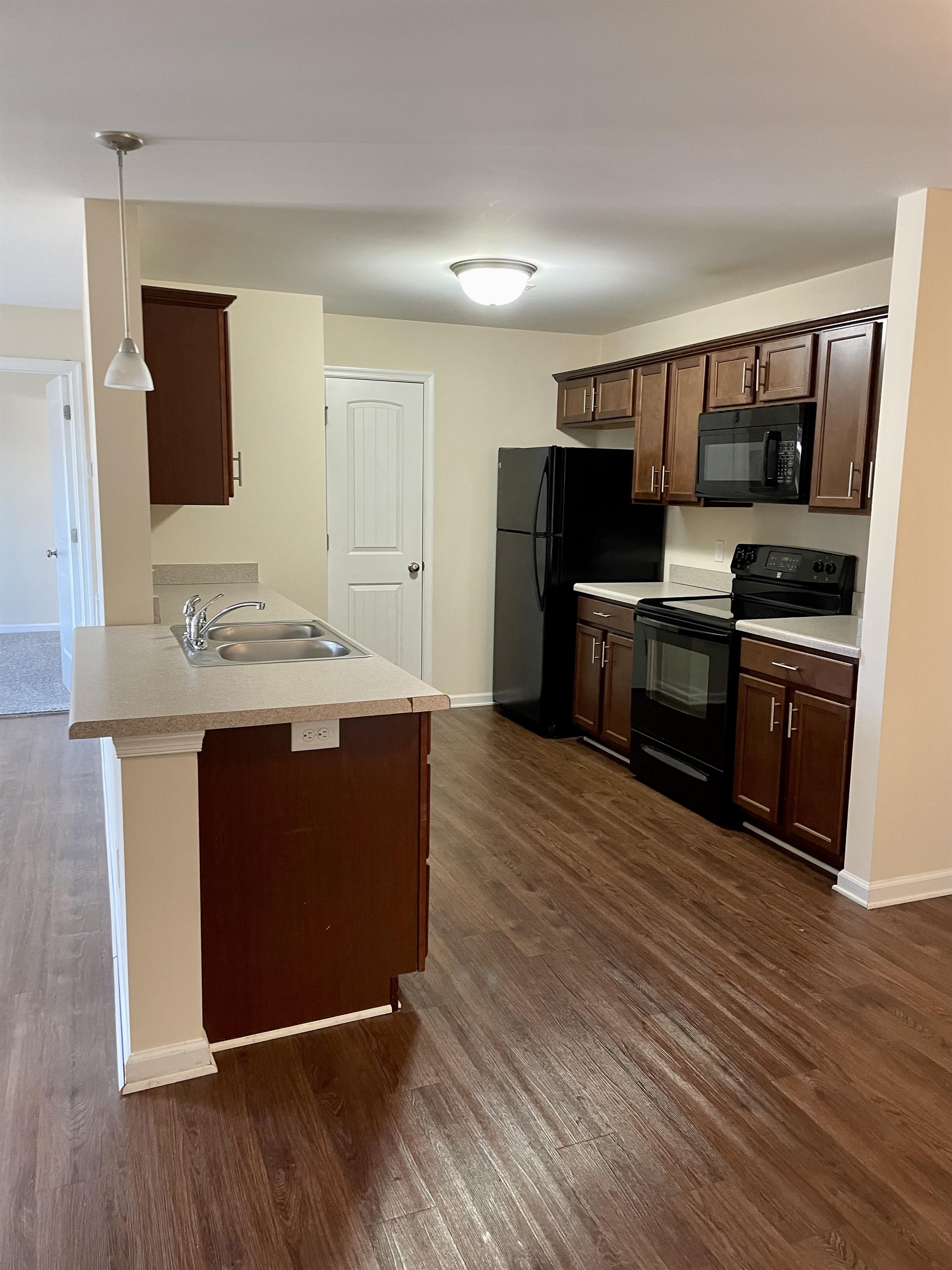 121 Colonnade Street - 205
