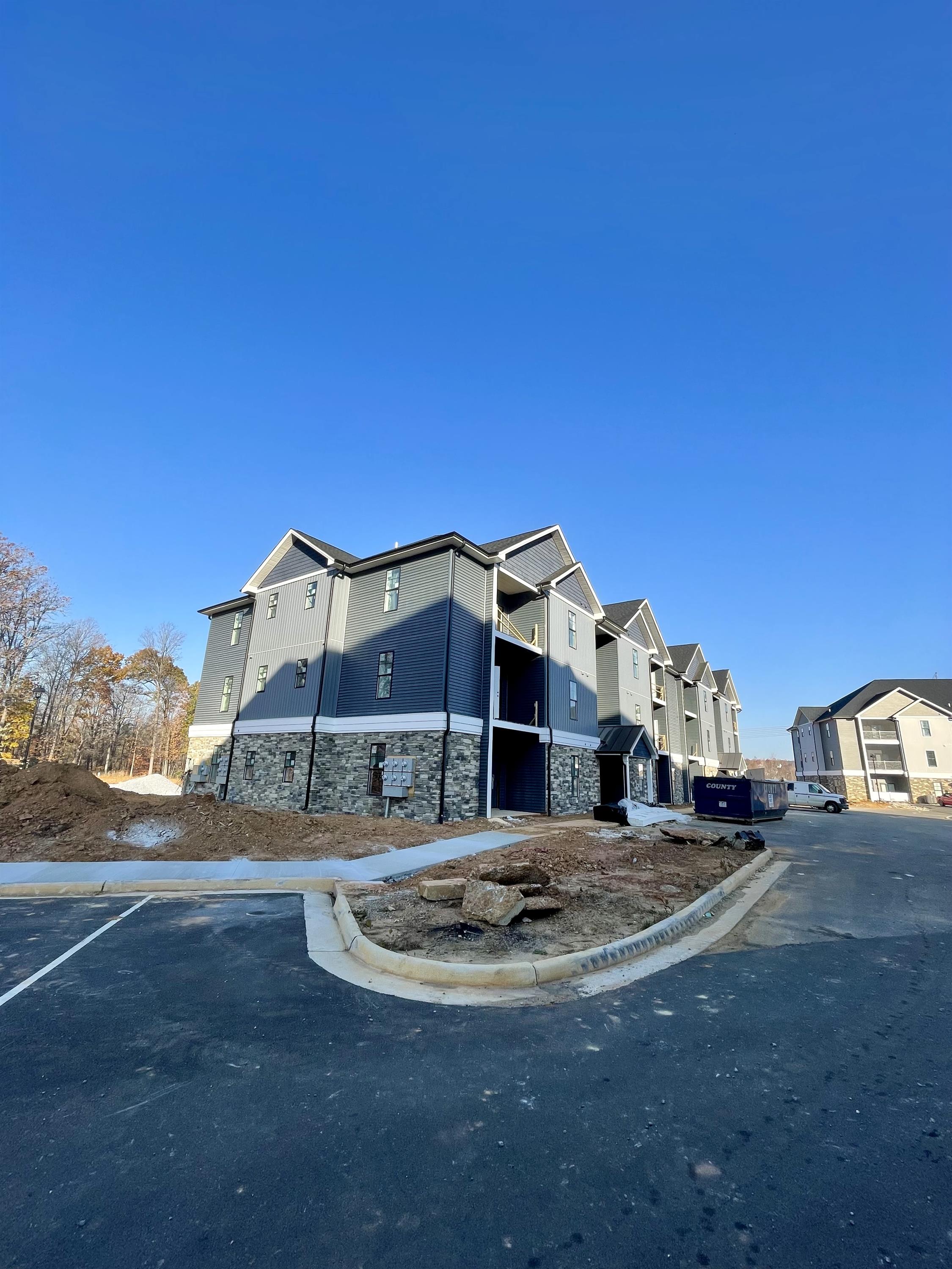 318 English Commons Drive - 107