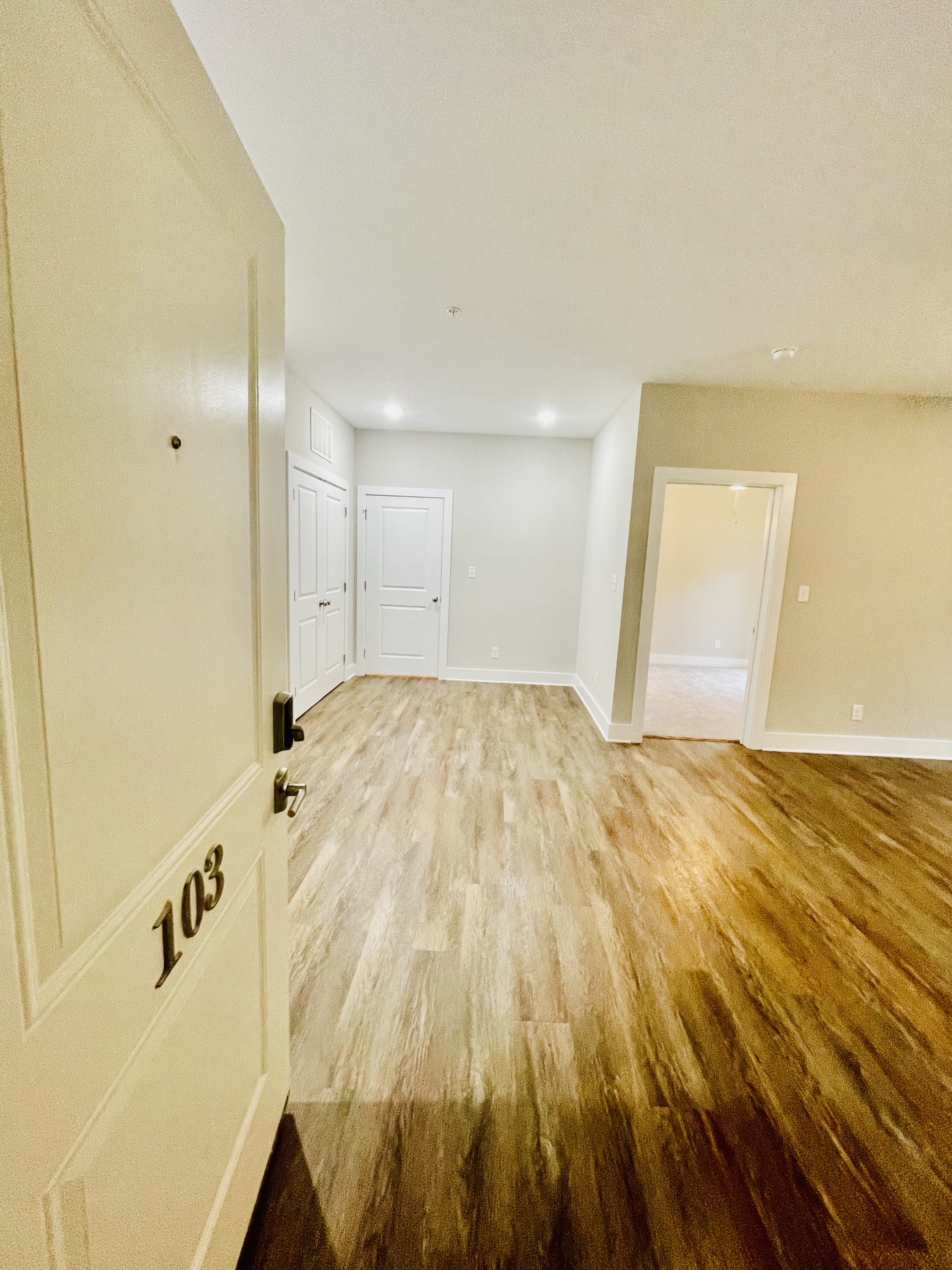 253 English Commons Drive - 103