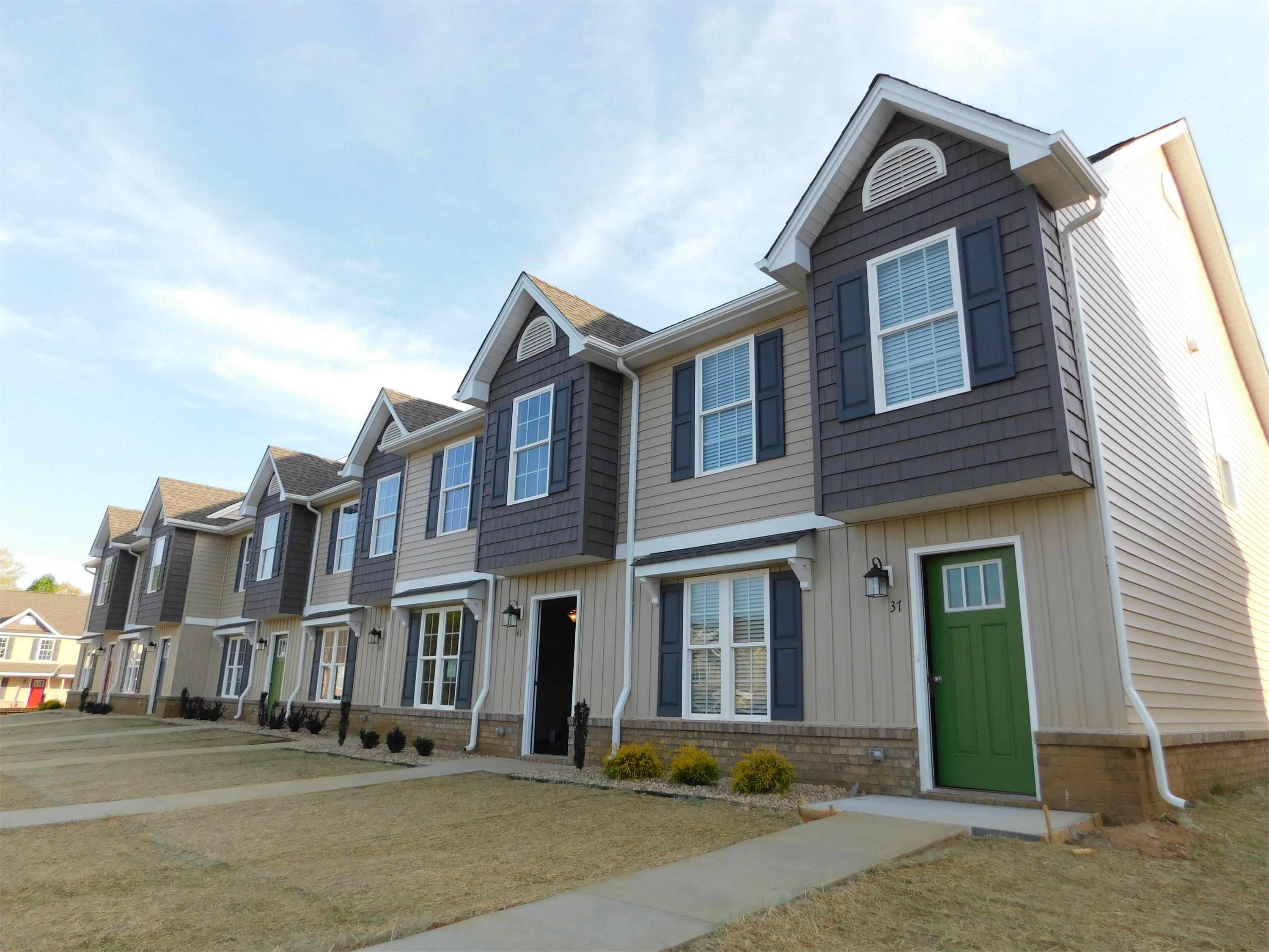 37 Squire Circle - 1