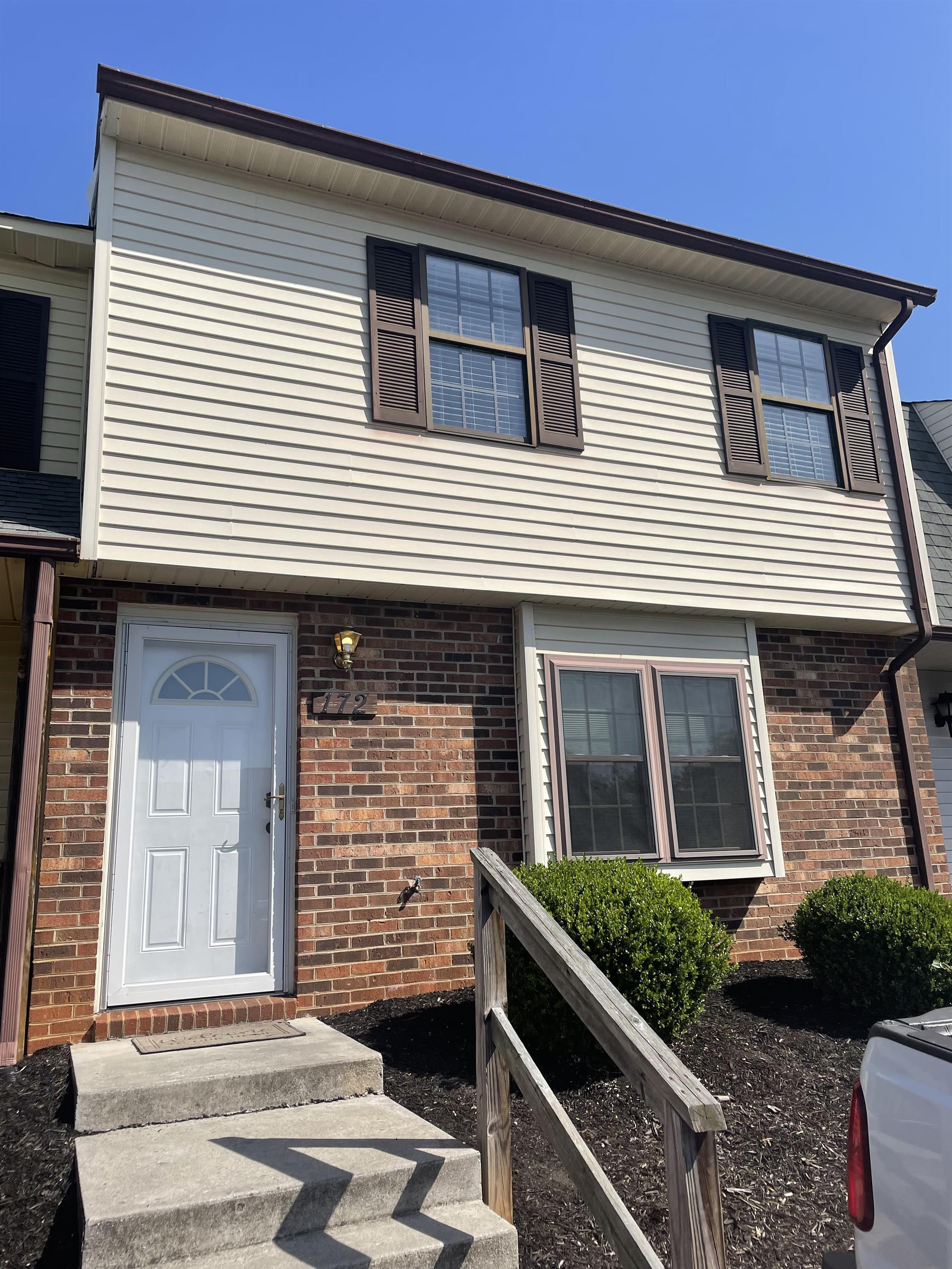172 Kitty Hawk Square - 1