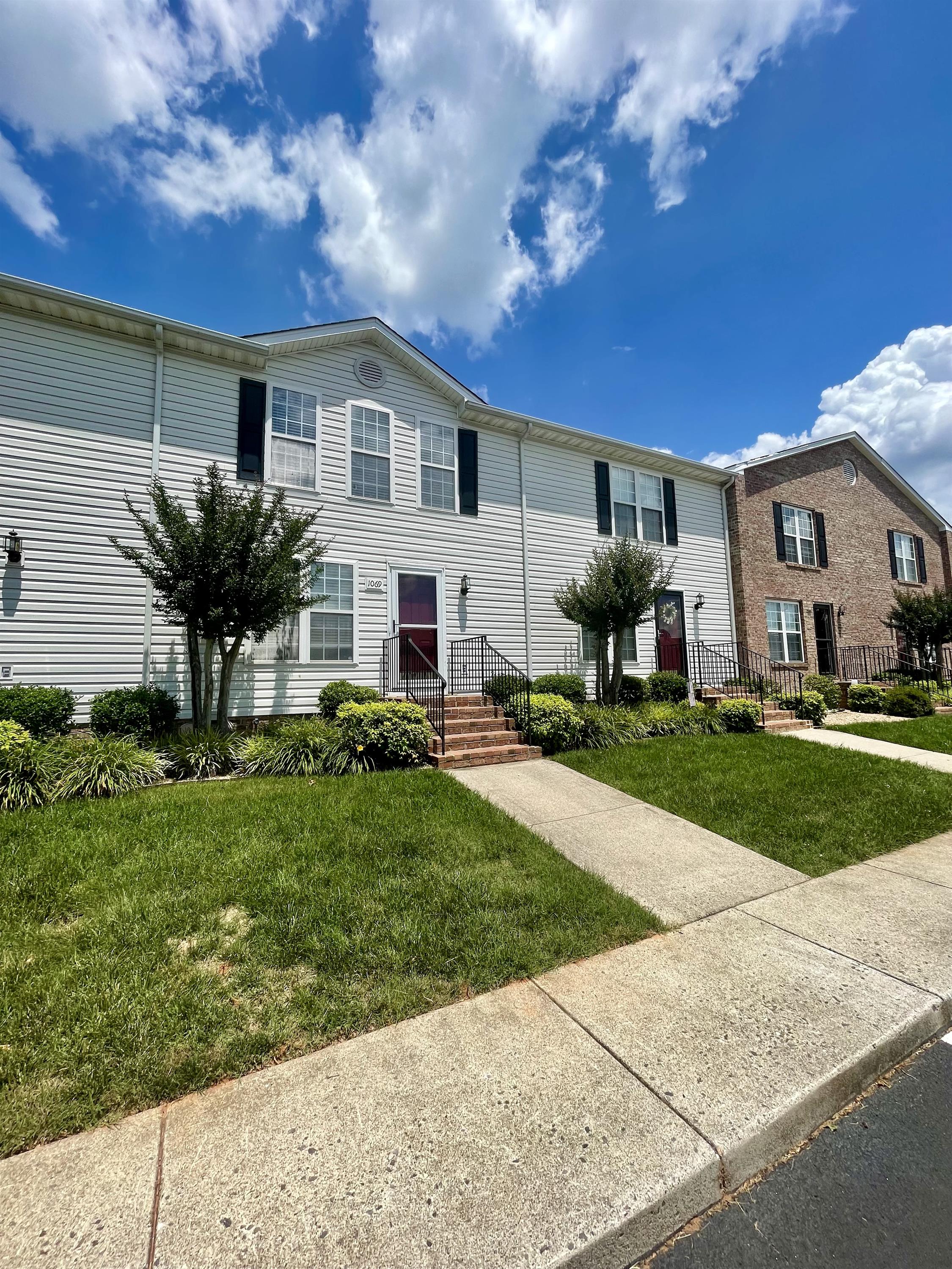 1069 Blue Ridge View Circle