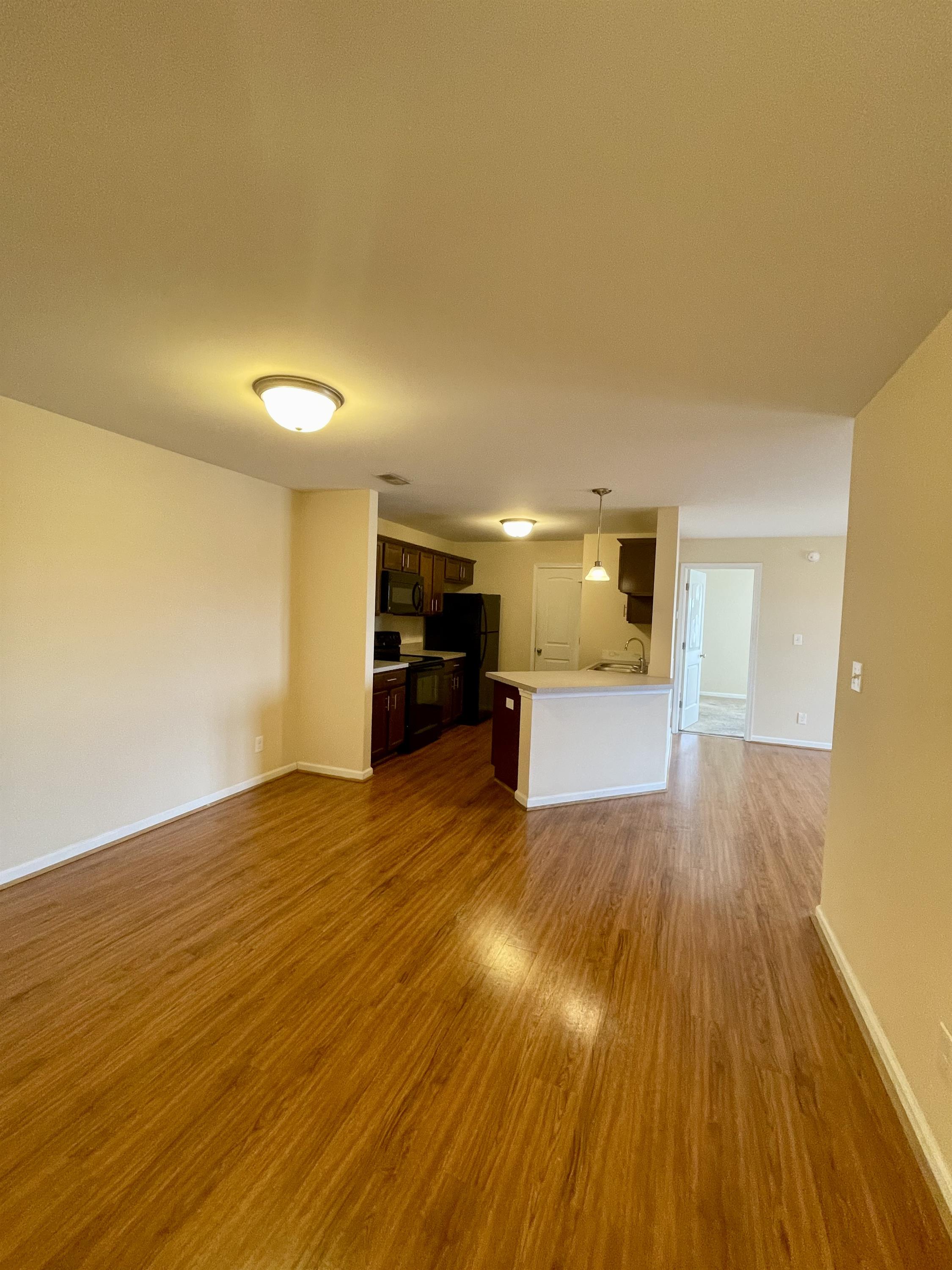 101 Colonnade Street - 302